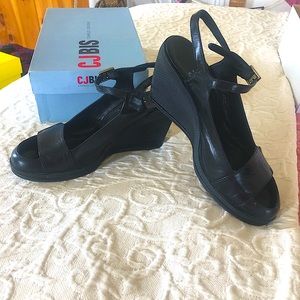 Charles Jourdan wedge peep toe shoe